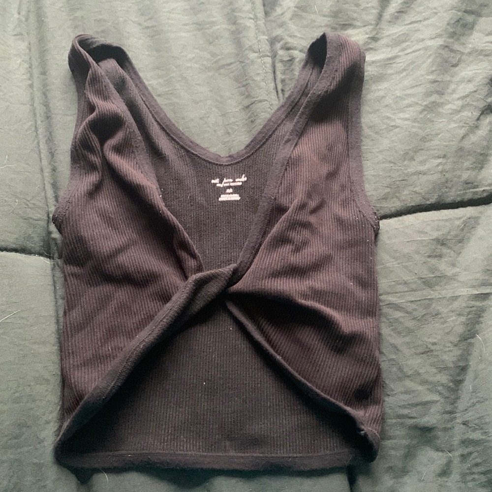cross front crop top